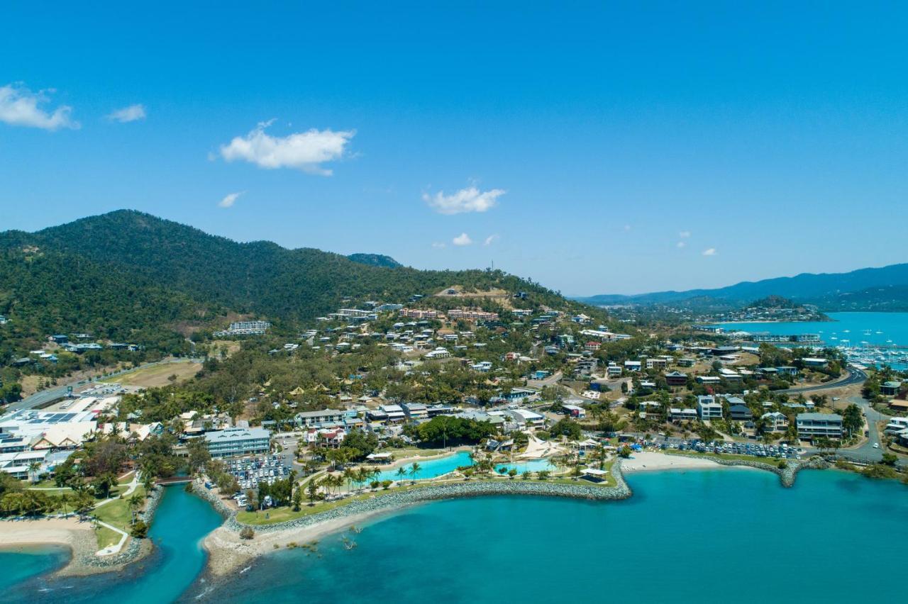 Mandalay Escape, Seclusion & Serenity With A Pool Airlie Beach Bagian luar foto